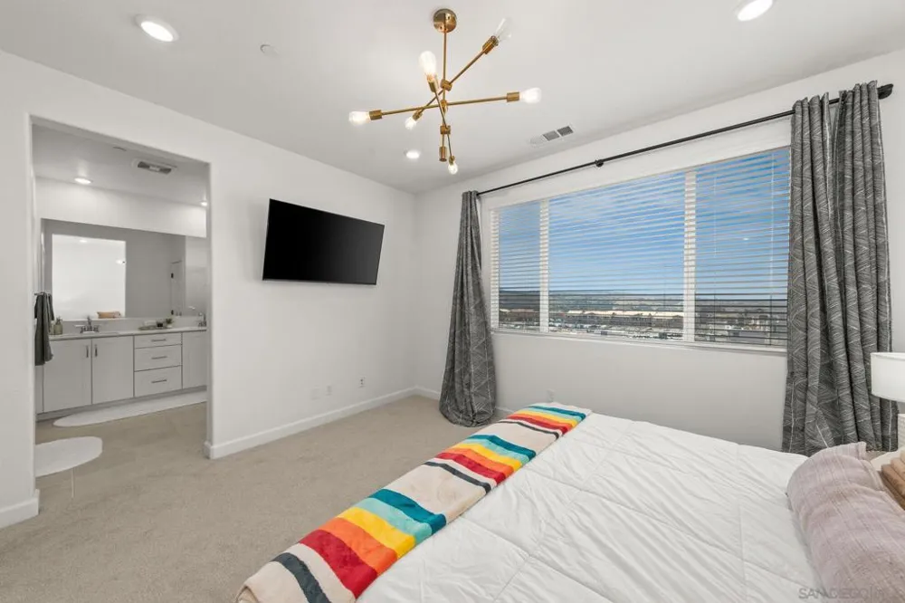 2158 Tributary Drive #1 Chula Vista, CA 91913