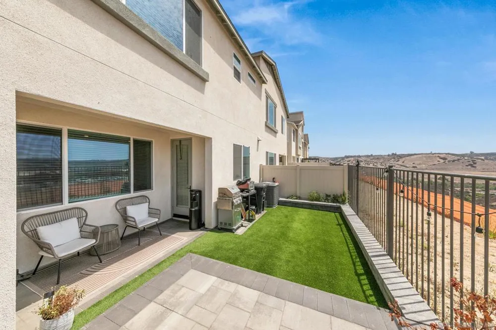 2158 Tributary Drive #1 Chula Vista, CA 91913