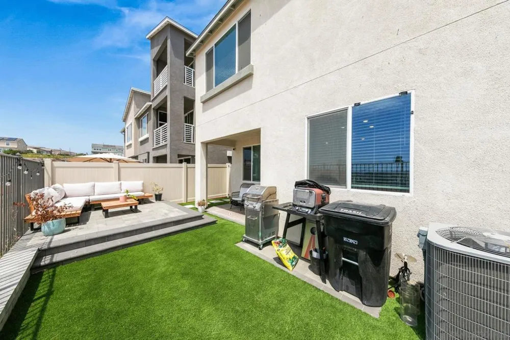 2158 Tributary Drive #1 Chula Vista, CA 91913