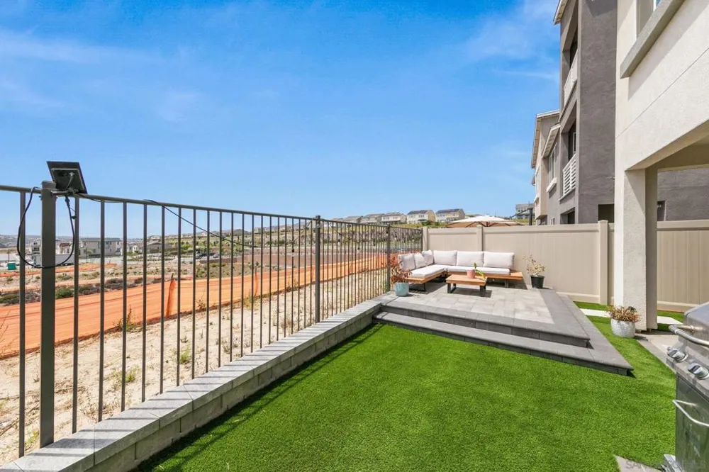 2158 Tributary Drive #1 Chula Vista, CA 91913
