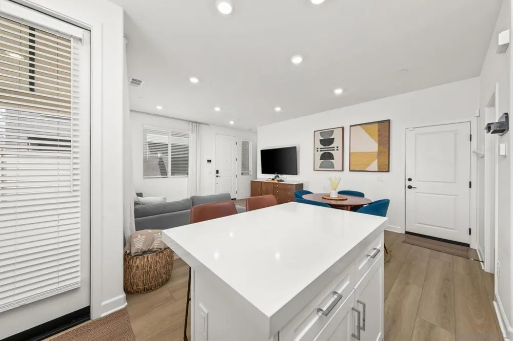 2158 Tributary Drive #1 Chula Vista, CA 91913