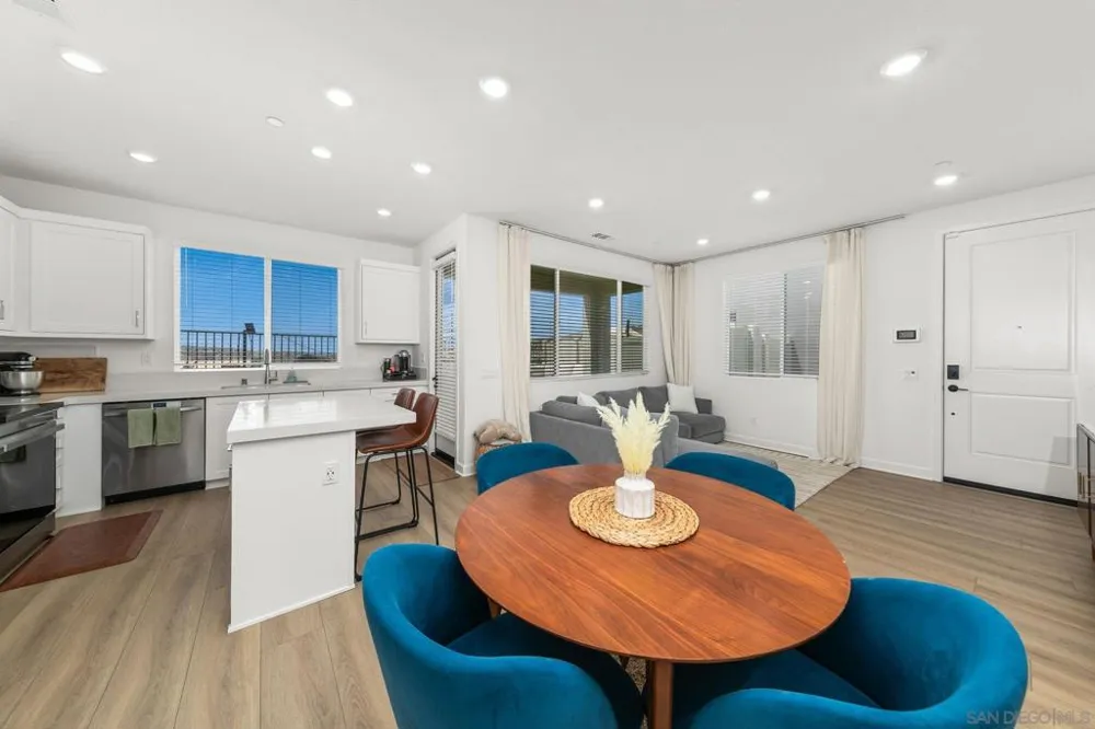 2158 Tributary Drive #1 Chula Vista, CA 91913