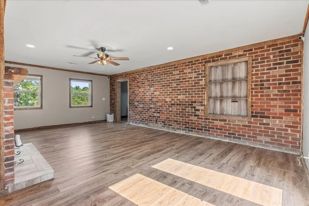 103 County Road 636 Etowah, TN 37331