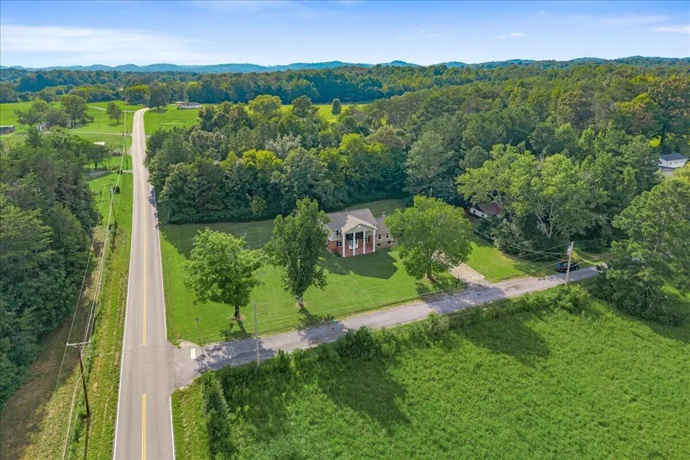 103 County Road 636 Etowah, TN 37331