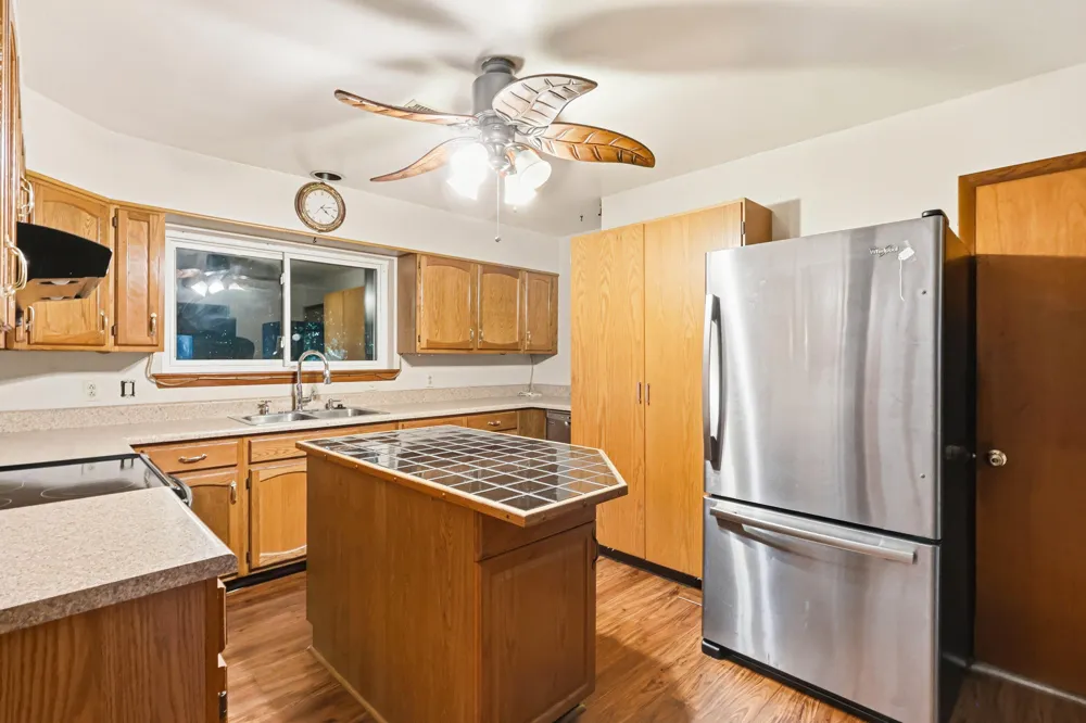 6514 White Oak Valley Circle McDonald, TN 37353