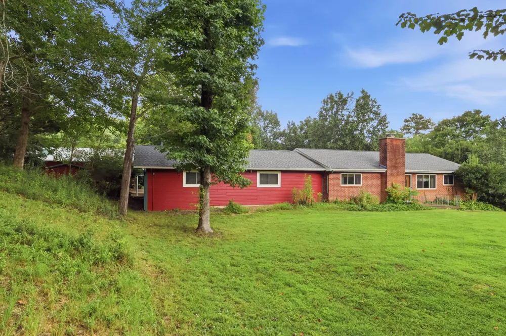 6514 White Oak Valley Circle McDonald, TN 37353