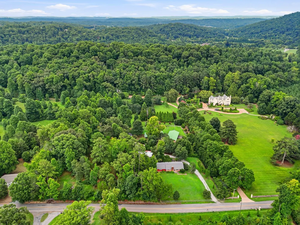 6514 White Oak Valley Circle McDonald, TN 37353