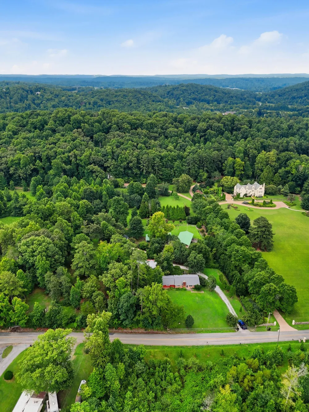 6514 White Oak Valley Circle McDonald, TN 37353