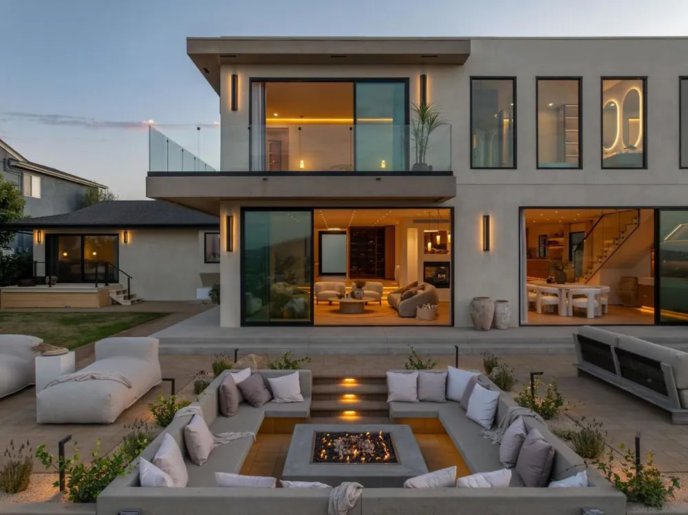 5917 Overlake Ave San Diego, CA 92120