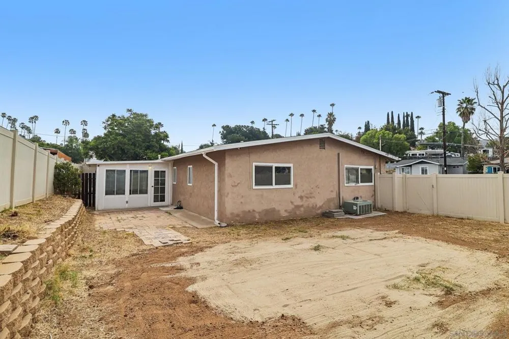13416 Ripple Lakeside, CA 92040