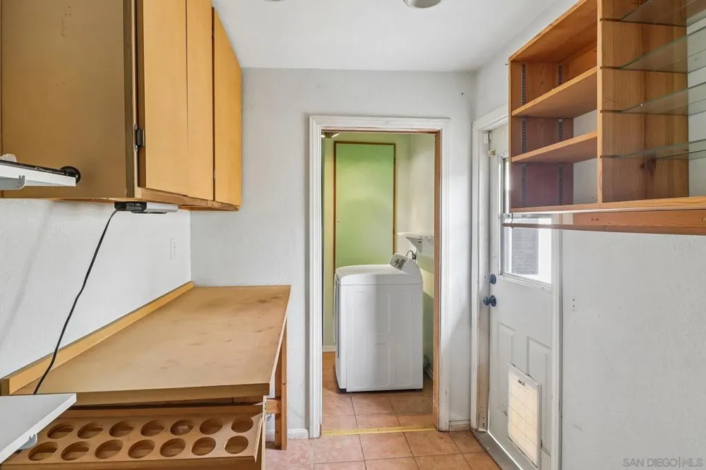 13416 Ripple Lakeside, CA 92040
