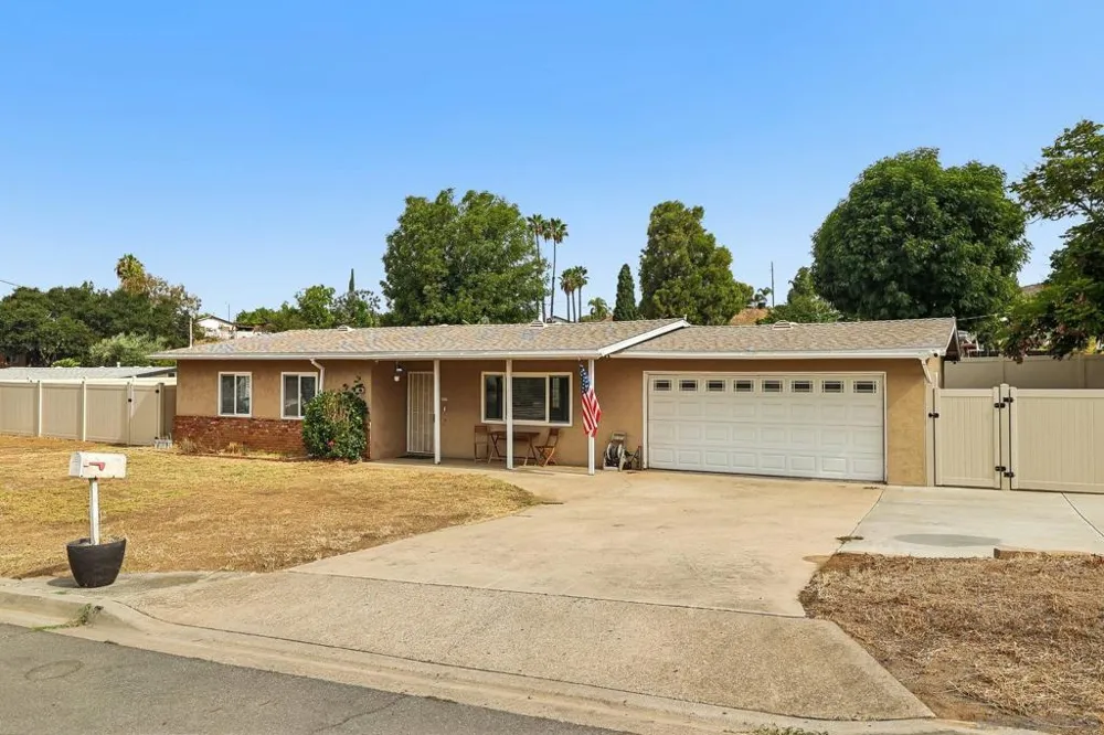 13416 Ripple Lakeside, CA 92040