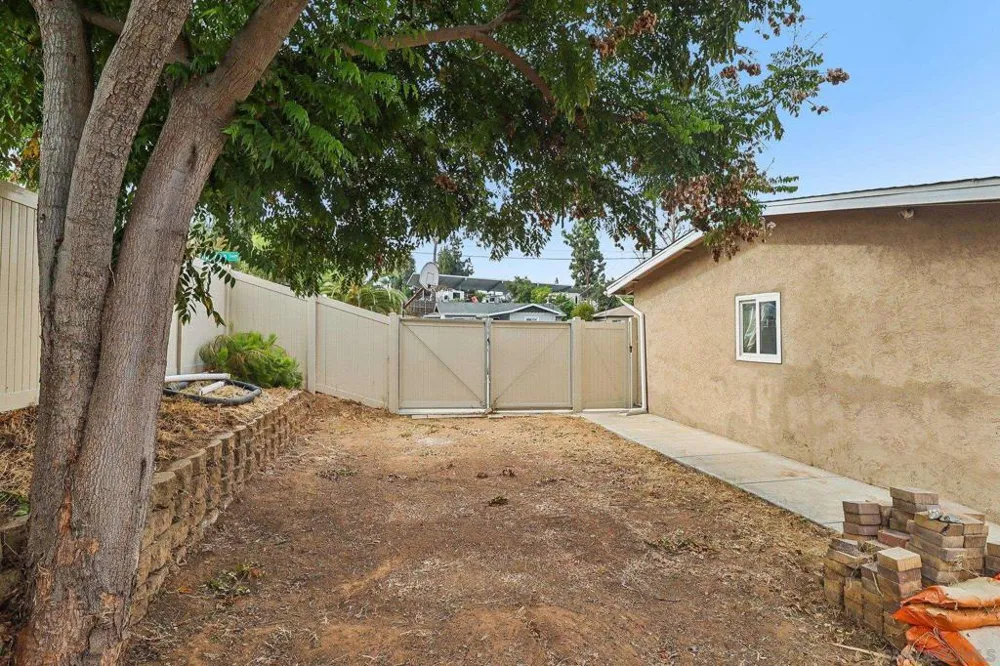 13416 Ripple Lakeside, CA 92040