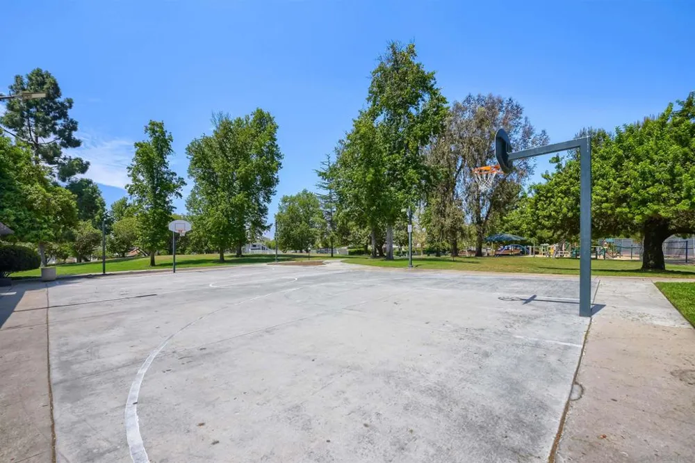 10756 Cariuto Court San Diego, CA 92124