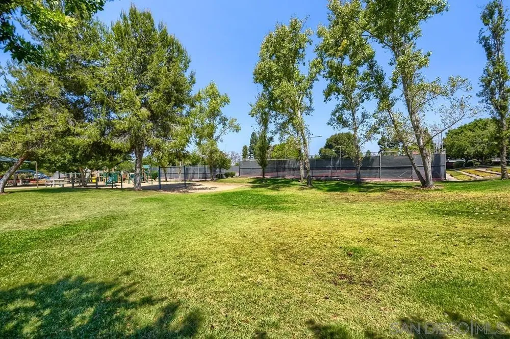 10756 Cariuto Court San Diego, CA 92124