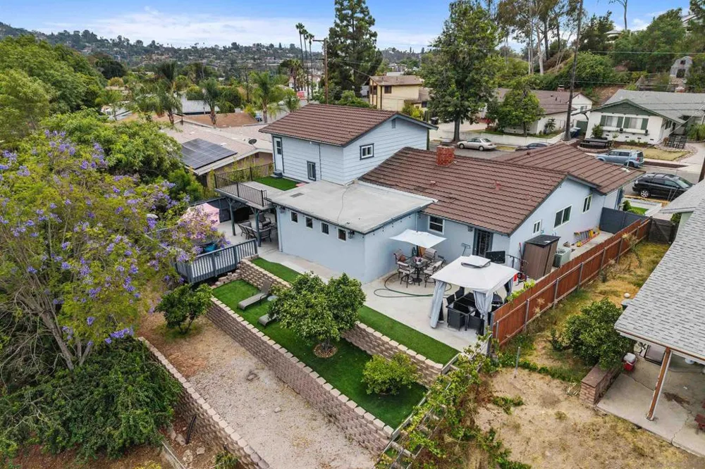6245 Broadmoor Dr. La Mesa, CA 91942