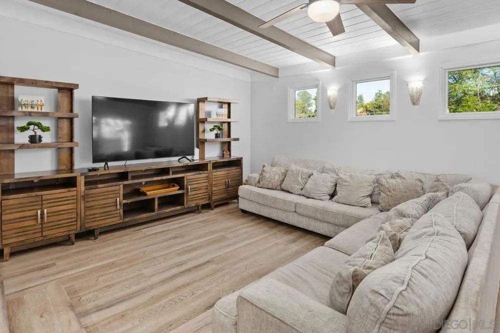 6245 Broadmoor Dr. La Mesa, CA 91942