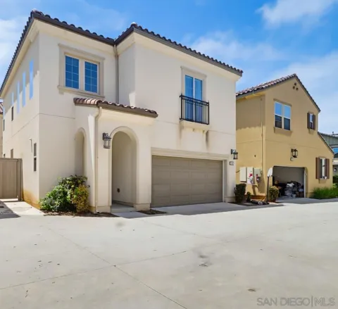 1041 SEA GLASS WAY