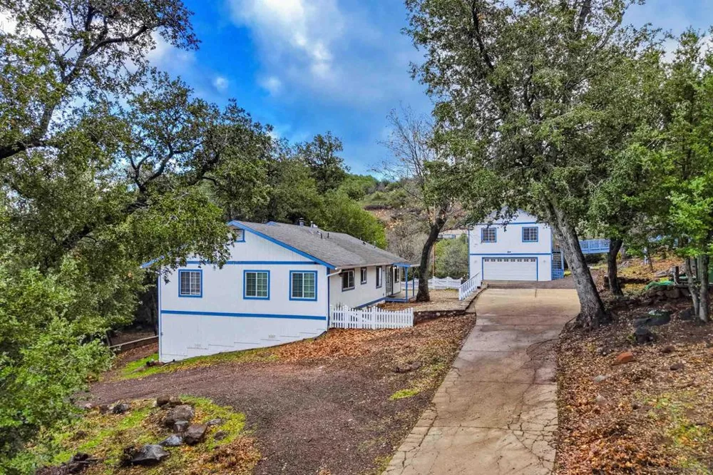 17009 Iron Springs Rd Julian, CA 92036