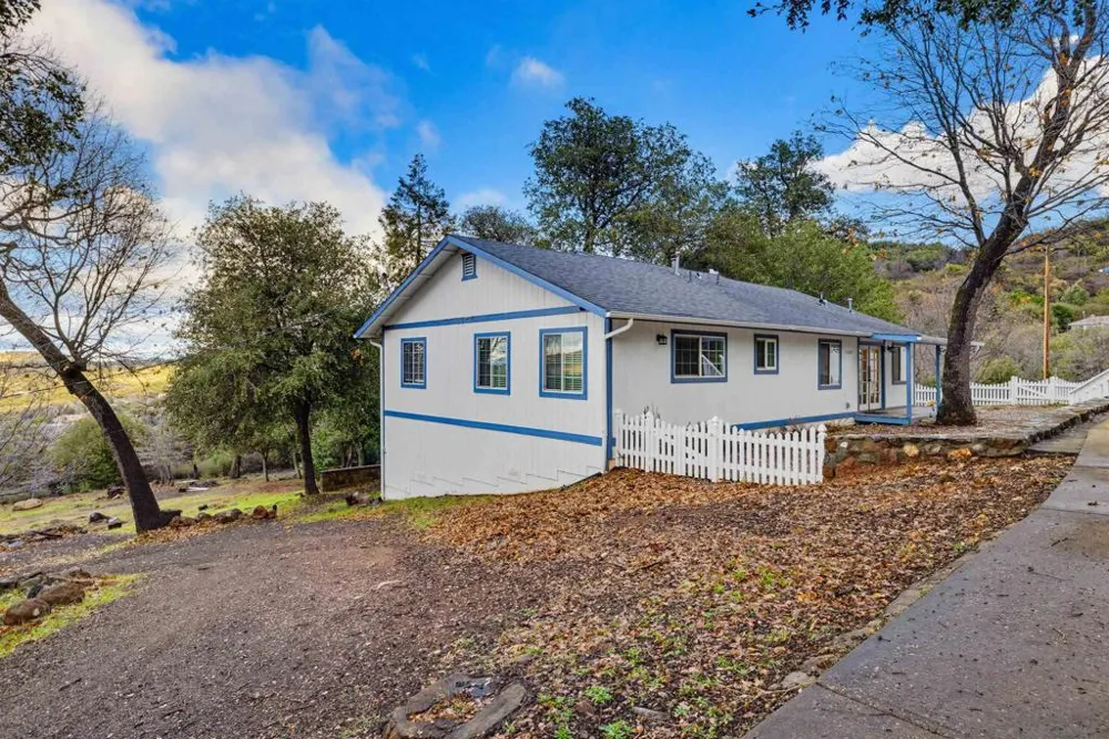 17009 Iron Springs Rd Julian, CA 92036