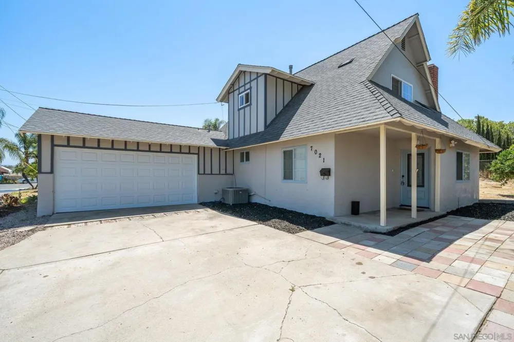 7021 Madrone Ave San Diego, CA 92114