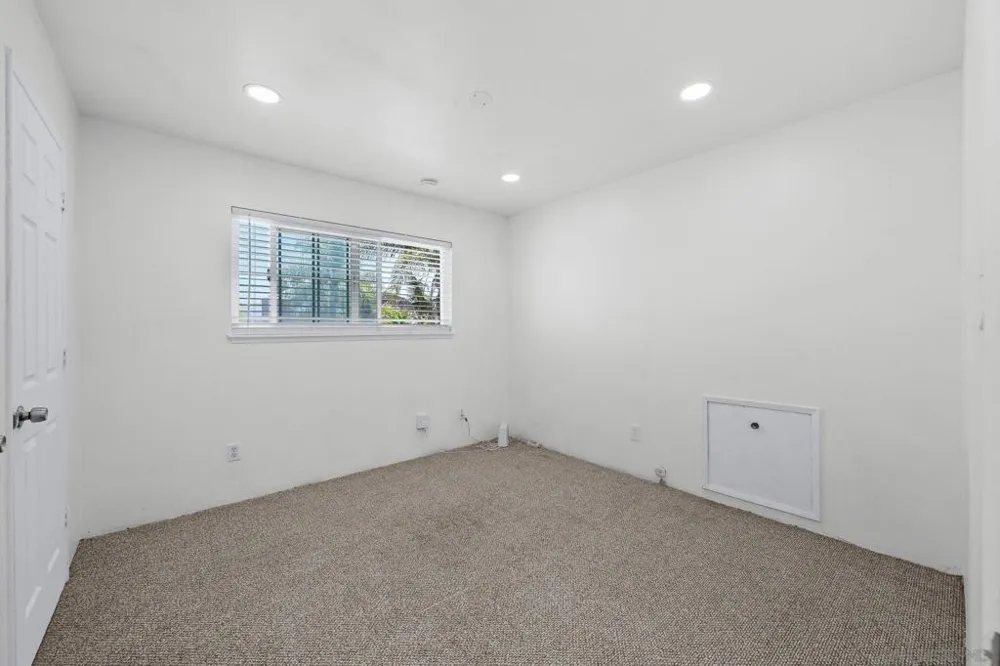 7021 Madrone Ave San Diego, CA 92114