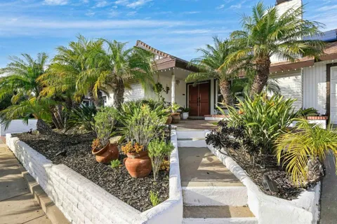 4008 Via Los Padres