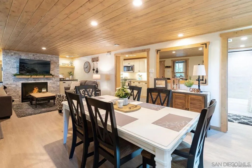 42655 Peregrine Big Bear, CA 92315