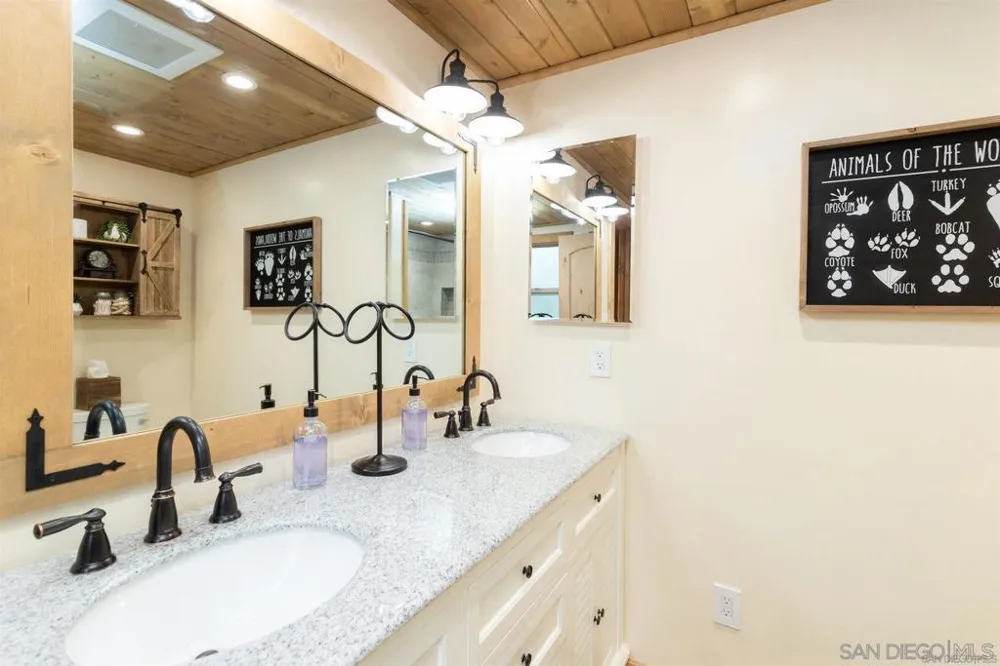 42655 Peregrine Big Bear, CA 92315