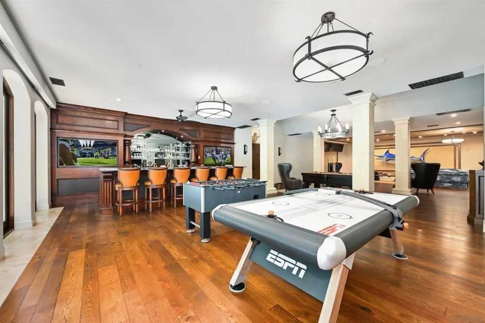 7031 Las Colinas Rancho Santa Fe, CA 92067