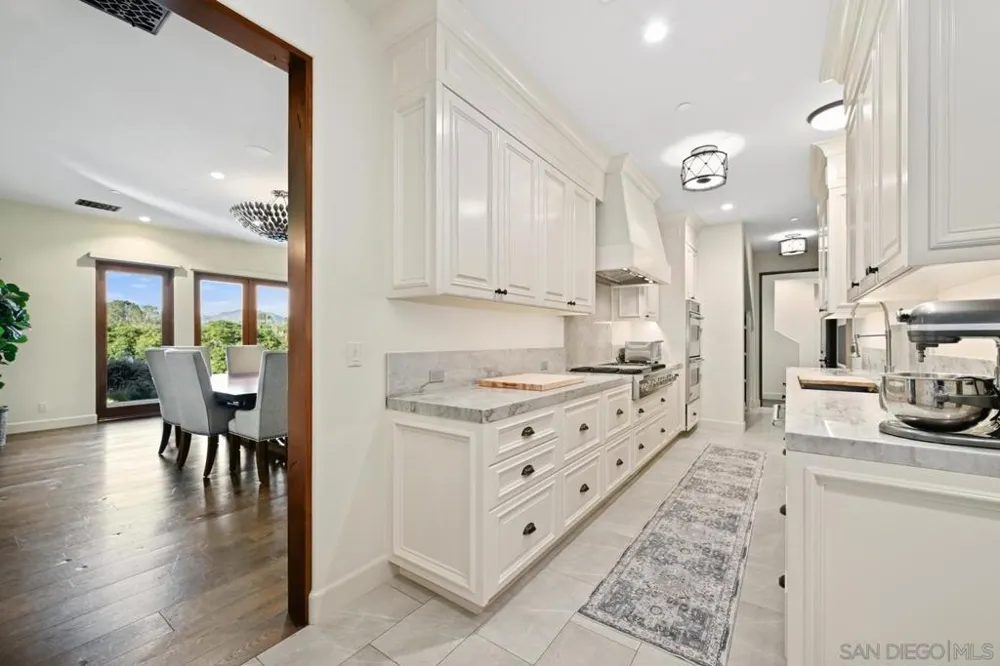 7031 Las Colinas Rancho Santa Fe, CA 92067