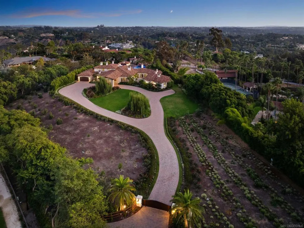 7031 Las Colinas Rancho Santa Fe, CA 92067