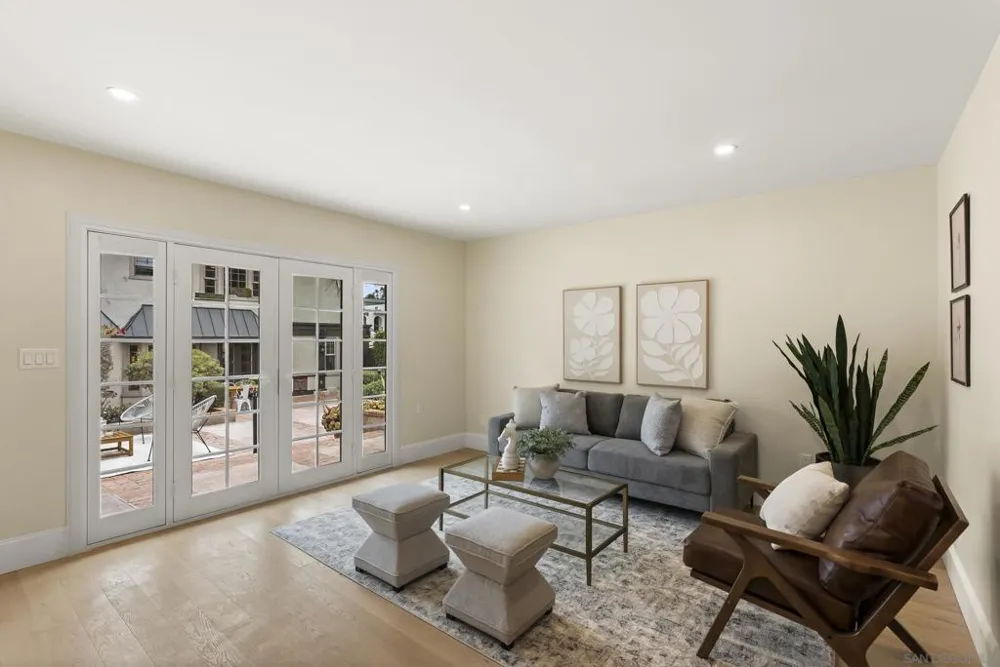 1896 Lyndon San Diego, CA 92103