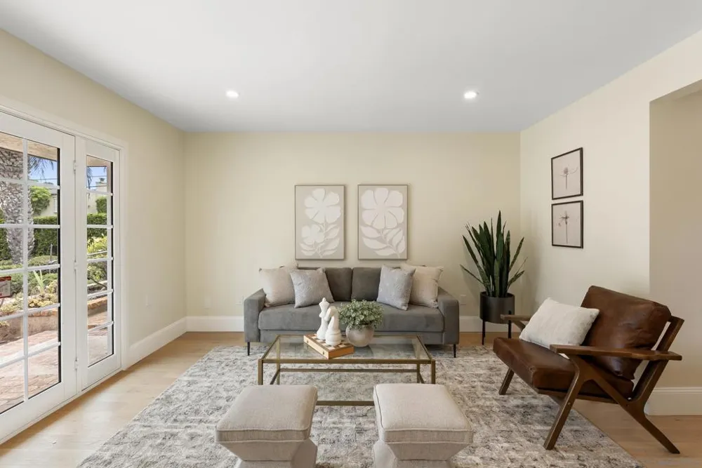 1896 Lyndon San Diego, CA 92103