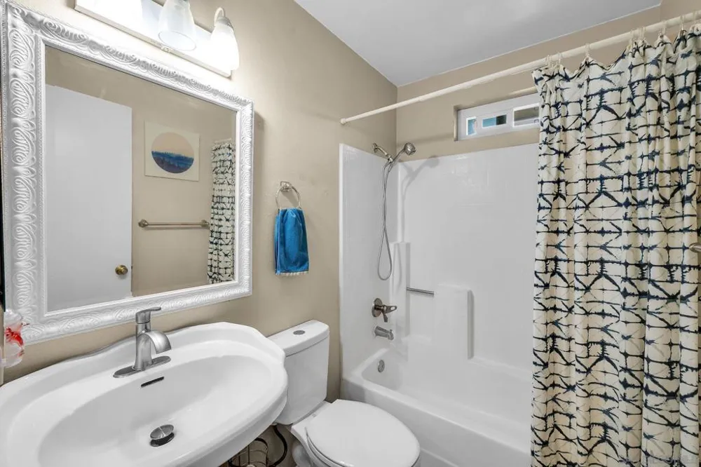 4523 College Way #H San Diego, CA 92115