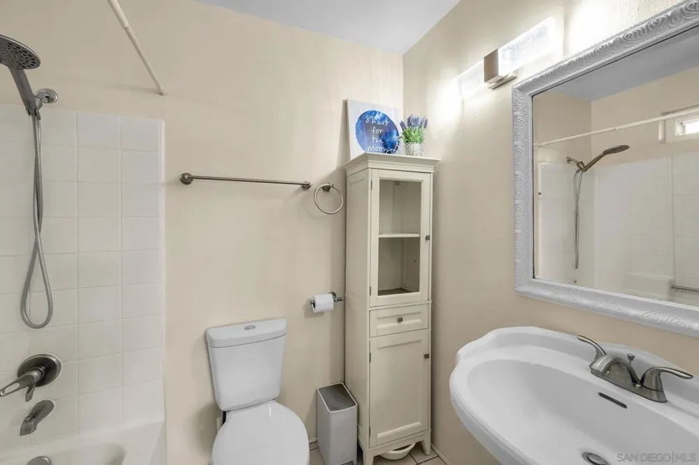 4523 College Way #H San Diego, CA 92115