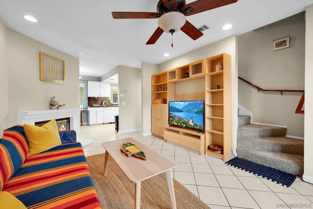 4523 College Way #H San Diego, CA 92115
