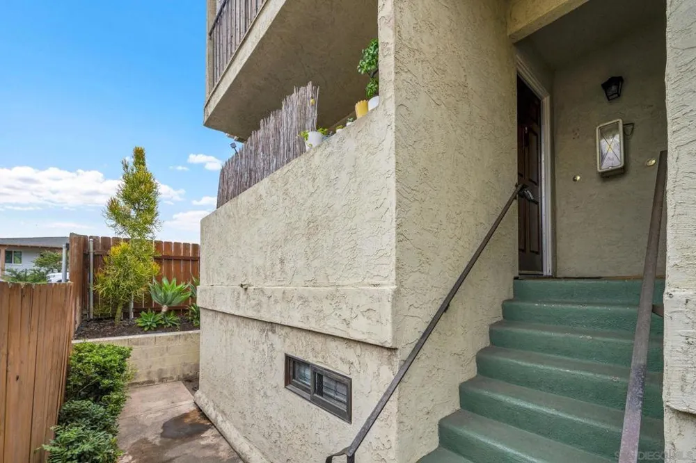 4523 College Way #H San Diego, CA 92115