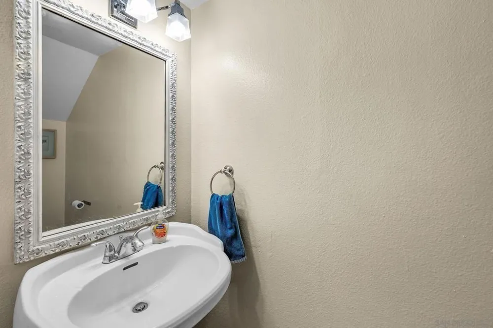 4523 College Way #H San Diego, CA 92115