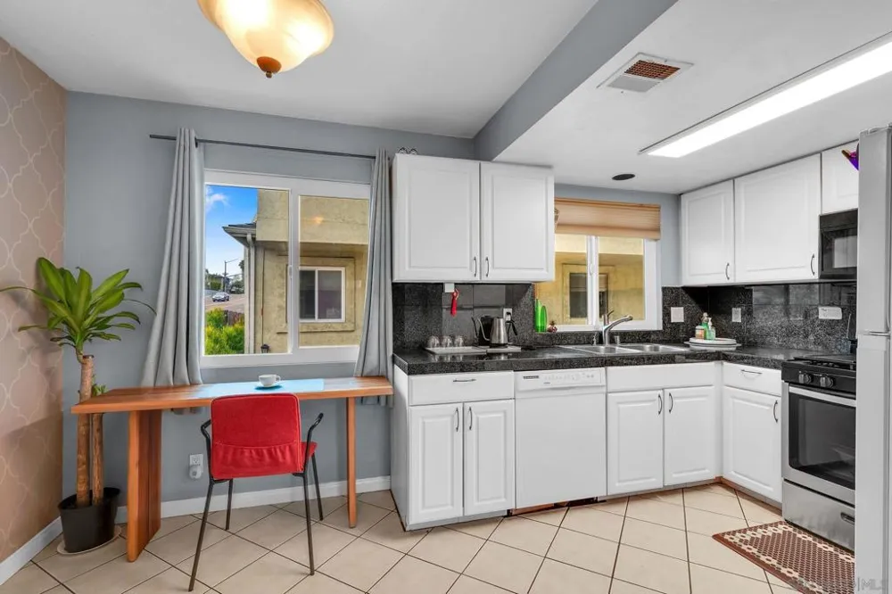 4523 College Way #H San Diego, CA 92115