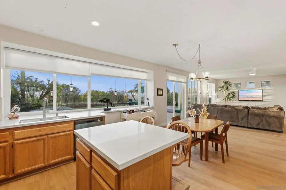 5054 Avenida De La Plata Oceanside, CA 92057