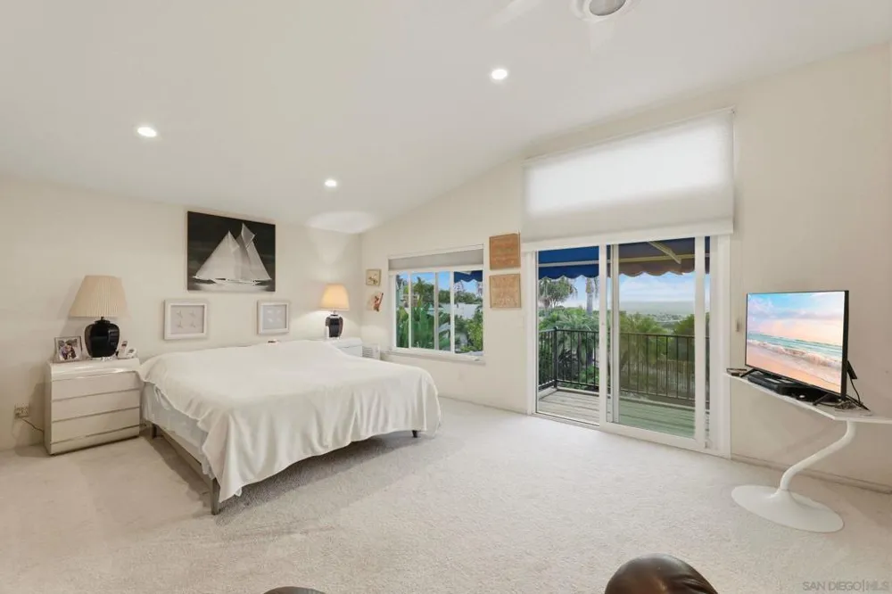5054 Avenida De La Plata Oceanside, CA 92057