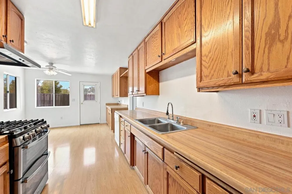 12509 Taunt Rd. Poway, CA 92064