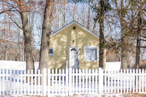 244 Nelson Ave
