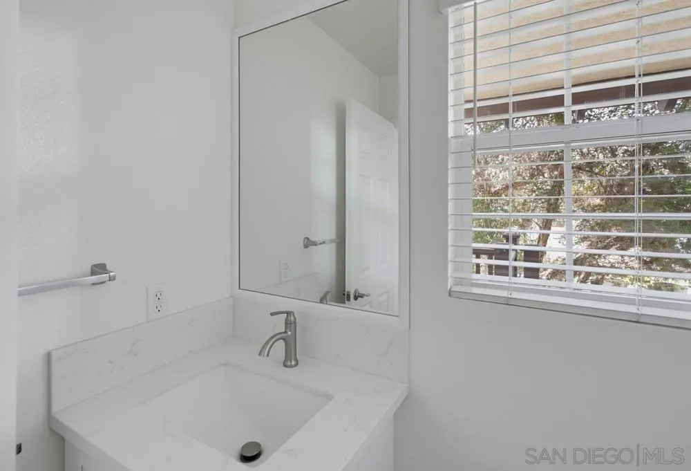 10330 Wateridge Circle #293 San Diego, CA 92121