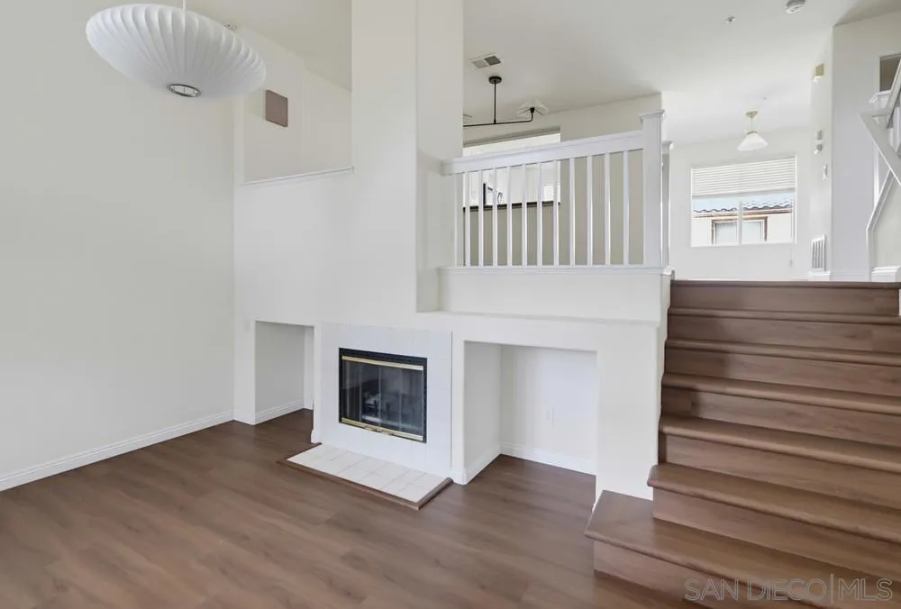 10330 Wateridge Circle #293 San Diego, CA 92121
