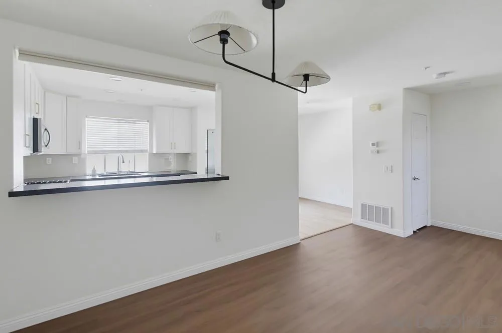 10330 Wateridge Circle #293 San Diego, CA 92121