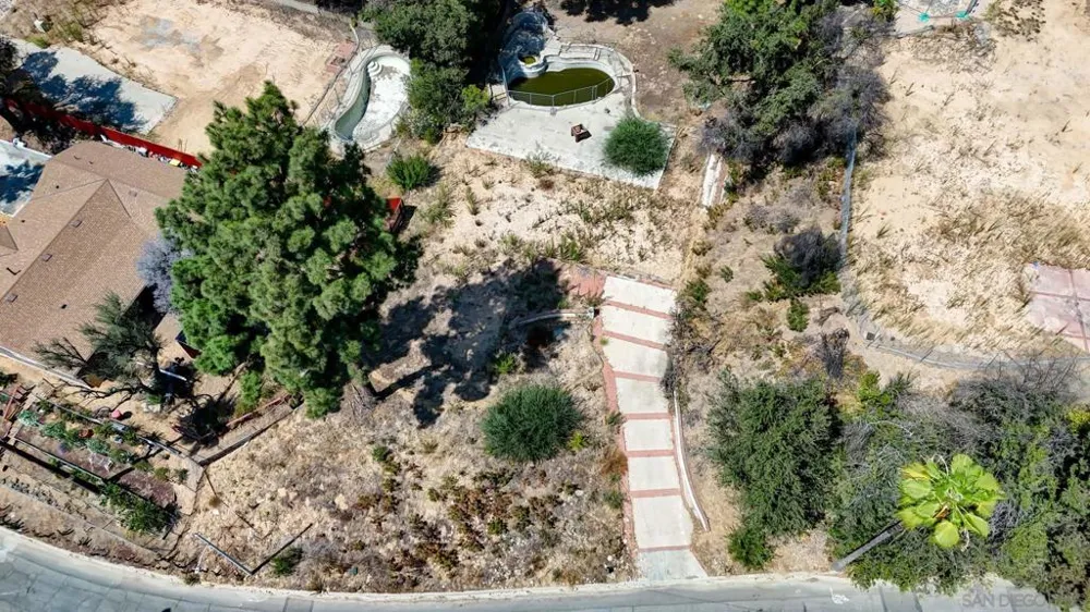 437 Devonwood Altadena, CA 91001