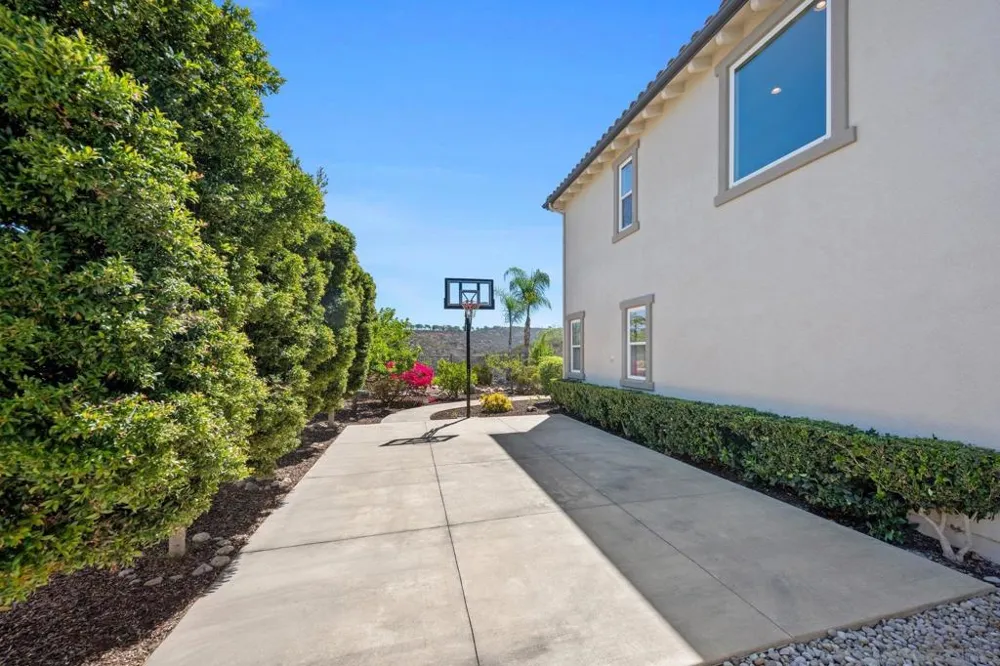 11533 Big Canyon Lane San Diego, CA 92131