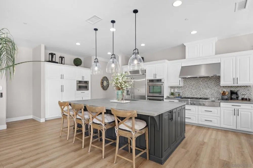 11533 Big Canyon Lane San Diego, CA 92131